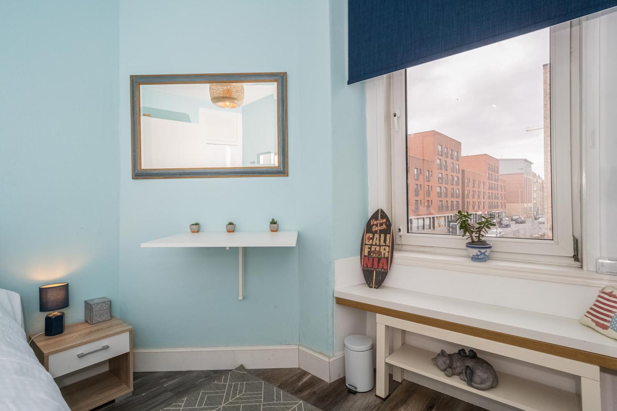 Apartamento Pass The Keys Trendy Historic Flat Sleeps 4 To 6 Near Leith Shore Edimburgo Exterior foto